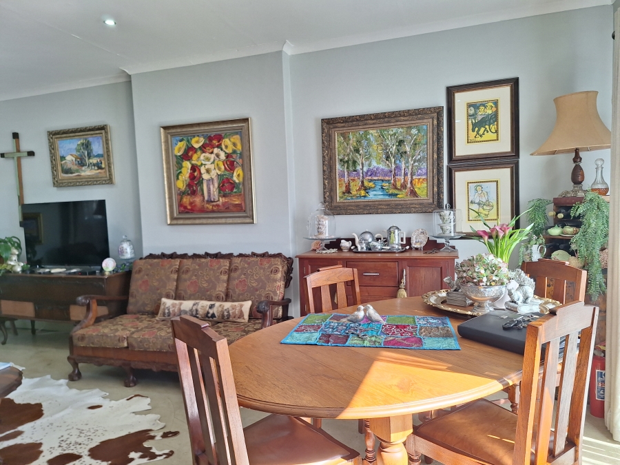 3 Bedroom Property for Sale in Memel Free State